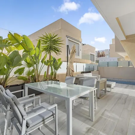 Villa Del Mar 16 *